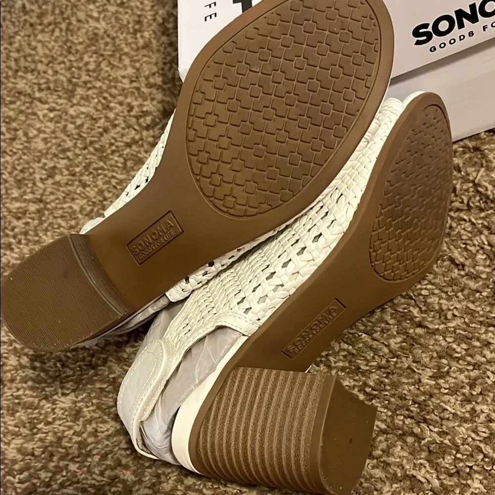 Sonoma White Peep-Toe Sandals - Picture 11 of 13